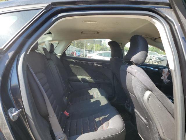 Ford Fusion Se Image 4