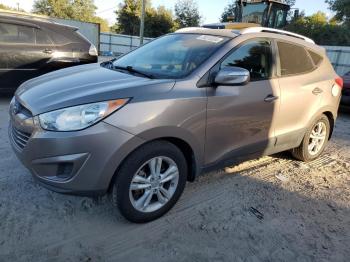  Salvage Hyundai TUCSON