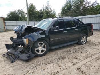  Salvage Chevrolet Avalanche