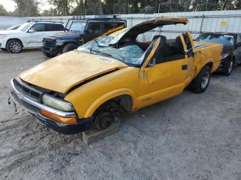  Salvage Chevrolet S-10