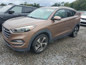  Salvage Hyundai TUCSON