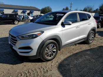  Salvage Hyundai TUCSON