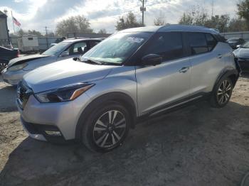  Salvage Nissan Kicks