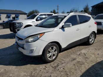  Salvage Hyundai TUCSON