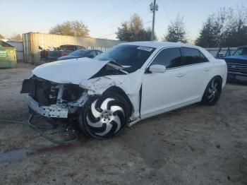  Salvage Chrysler 300