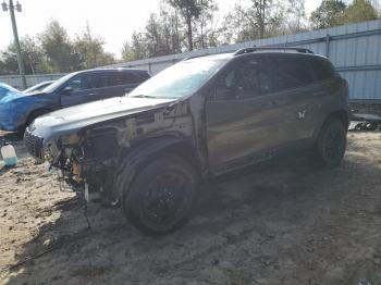  Salvage Jeep Cherokee