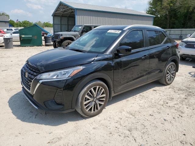  Salvage Nissan Kicks