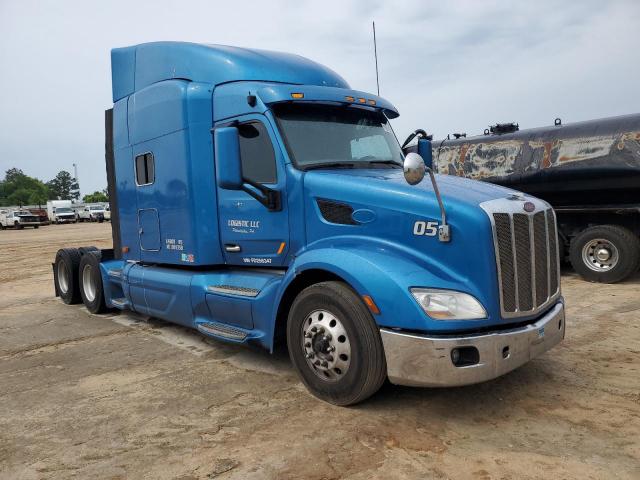  Salvage Peterbilt 579