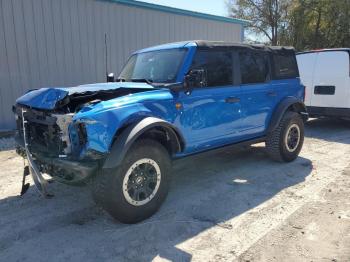  Salvage Ford Bronco