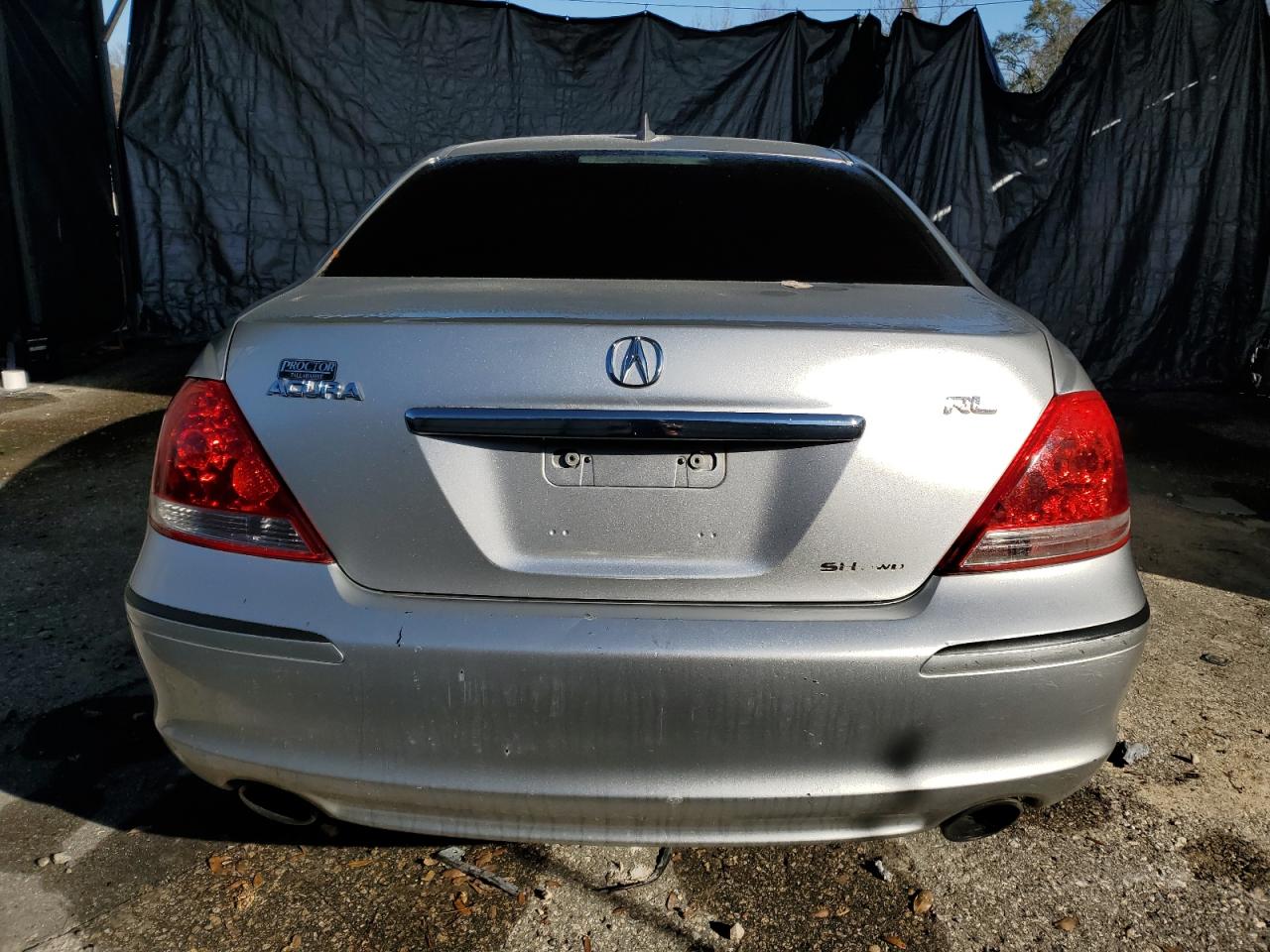 Acura RL Image 11
