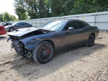  Salvage Dodge Challenger