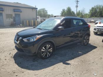  Salvage Nissan Kicks