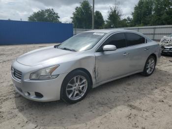  Salvage Nissan Maxima