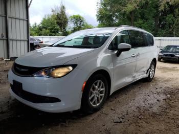  Salvage Chrysler Minivan