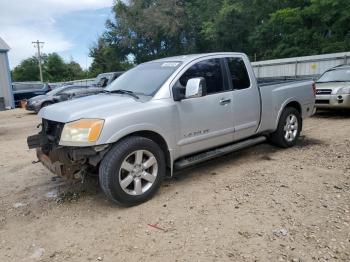  Salvage Nissan Titan