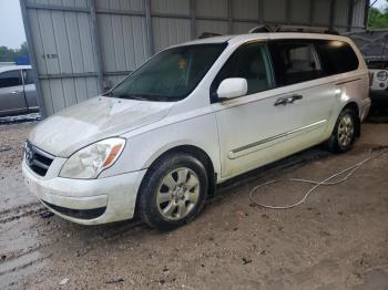  Salvage Hyundai Entourage