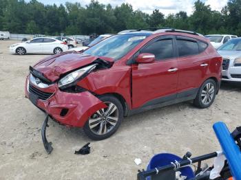  Salvage Hyundai TUCSON