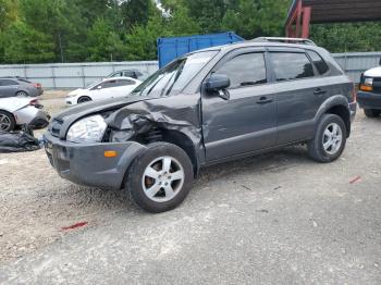  Salvage Hyundai TUCSON