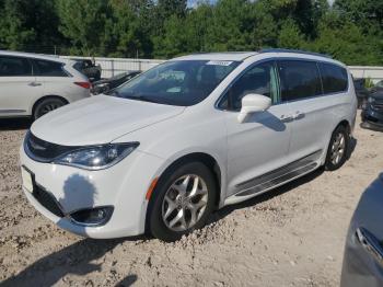  Salvage Chrysler Pacifica