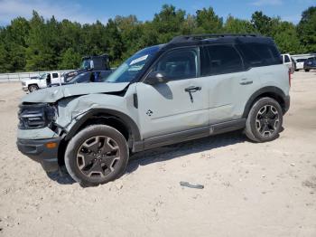 Salvage Ford Bronco