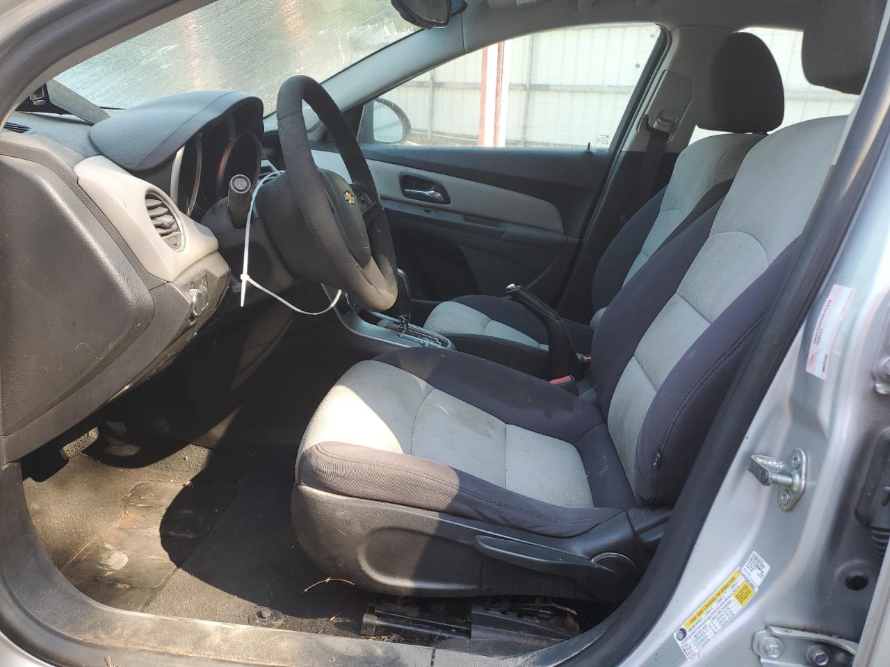 Chev Cruze Ls Image 2