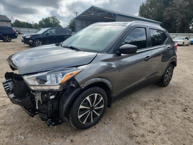  Salvage Nissan Kicks