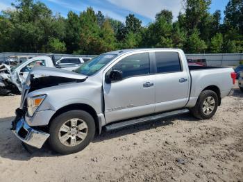  Salvage Nissan Titan