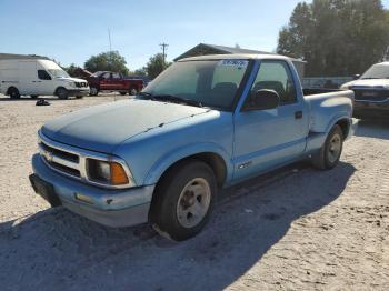 Salvage Chevrolet S-10