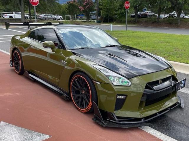  Salvage Nissan Gtr