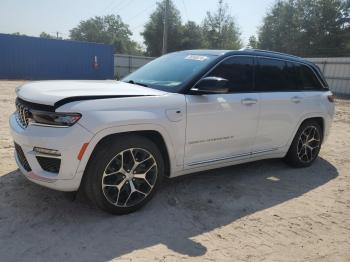  Salvage Jeep Grand Cherokee