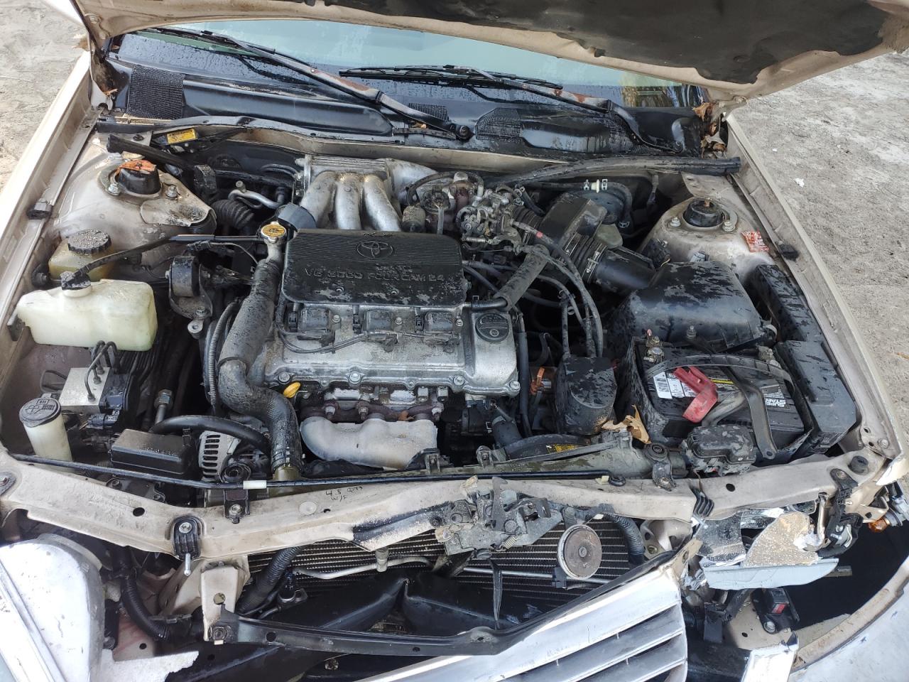 Toyota Camry Le Image 12