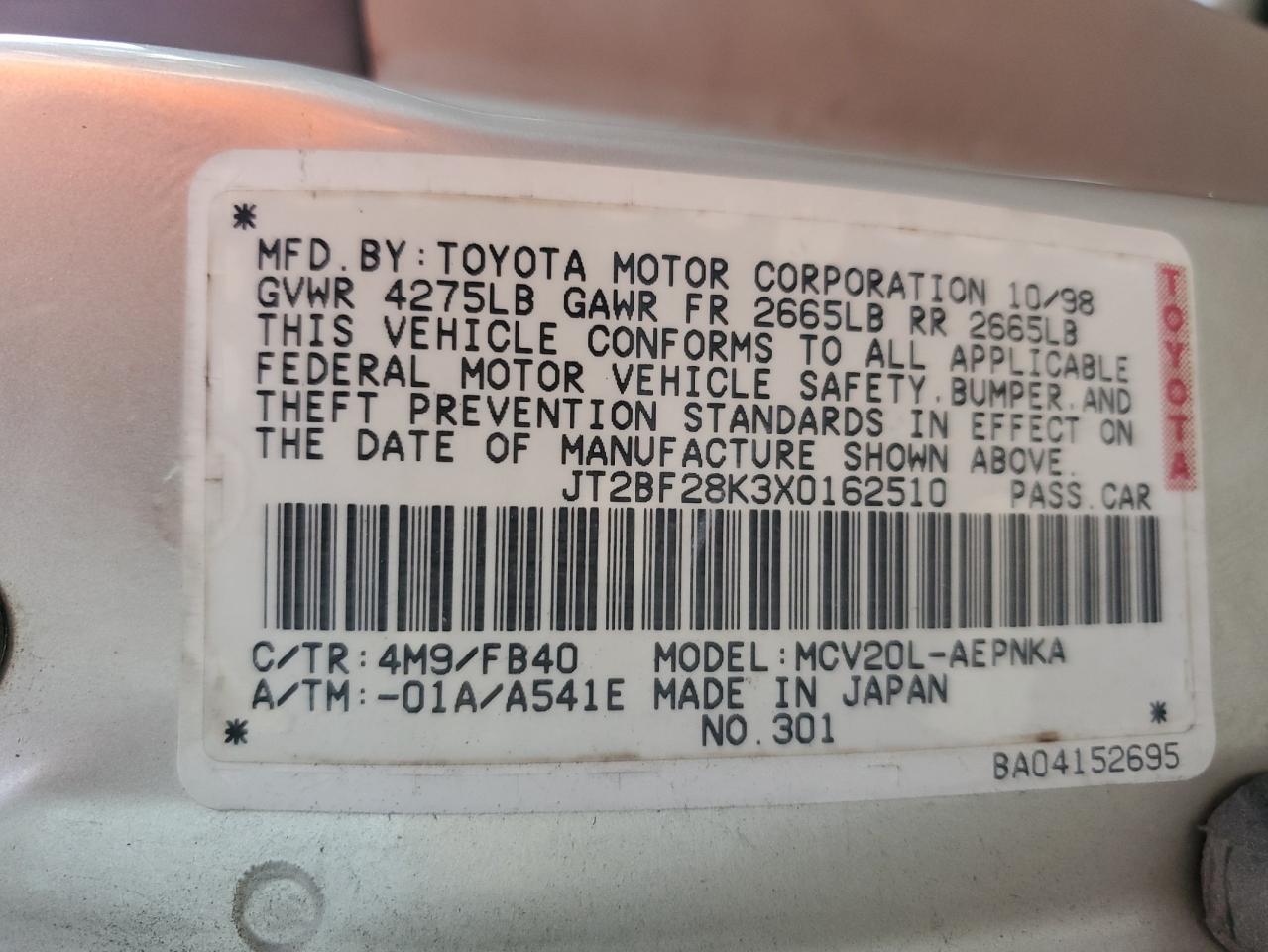 Toyota Camry Le Image 8