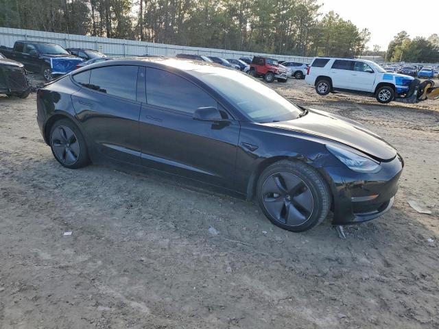 Tesla Model 3 Image 5