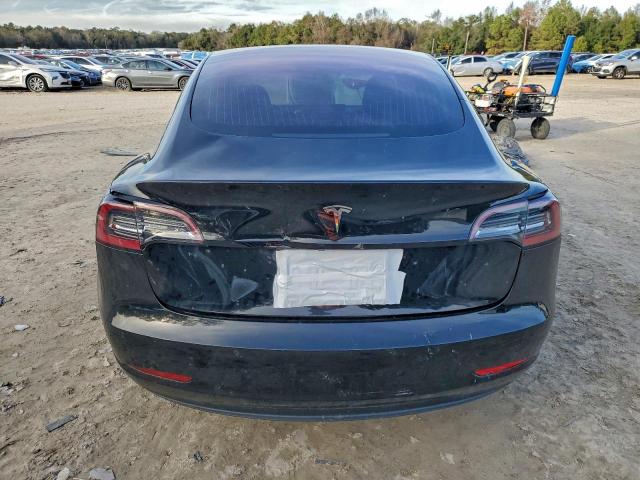Tesla Model 3 Image 2