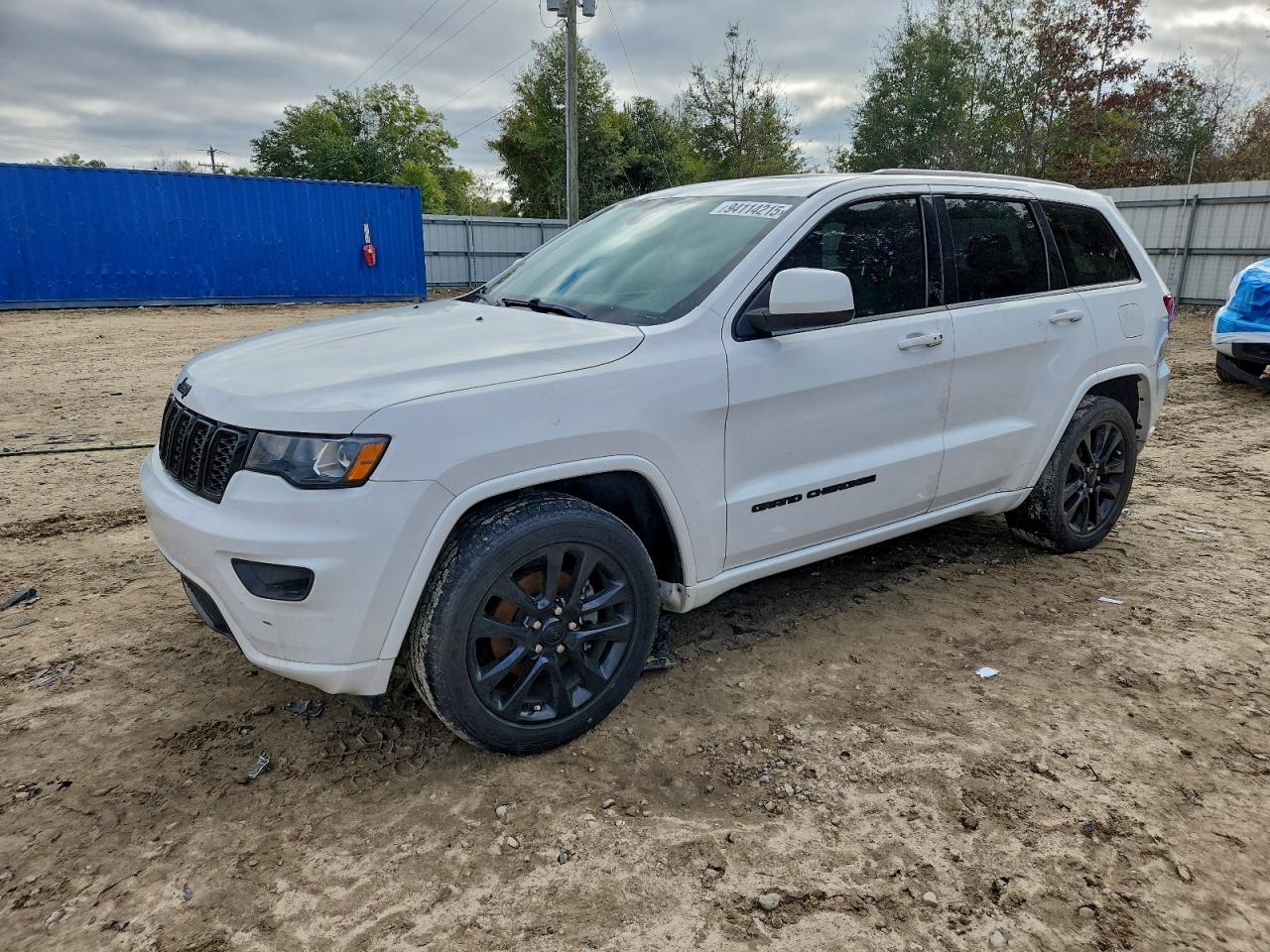 Jeep Grand Cherokee Laredo Image 1