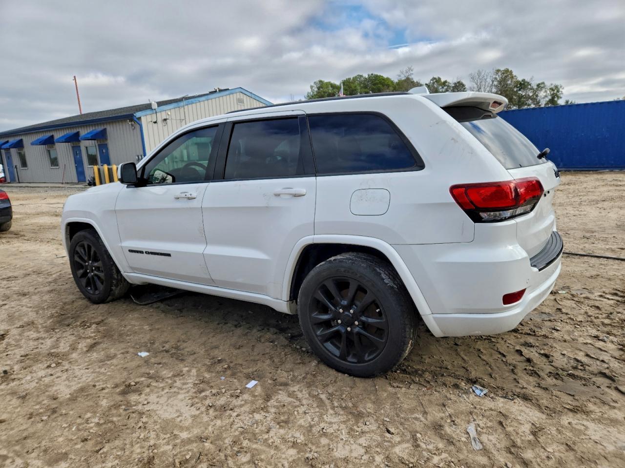 Jeep Grand Cherokee Laredo Image 13