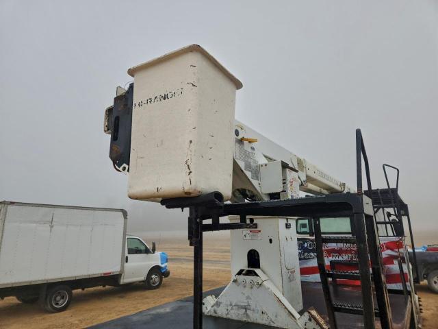 Freightliner M2 106 Medium Duty Image 2