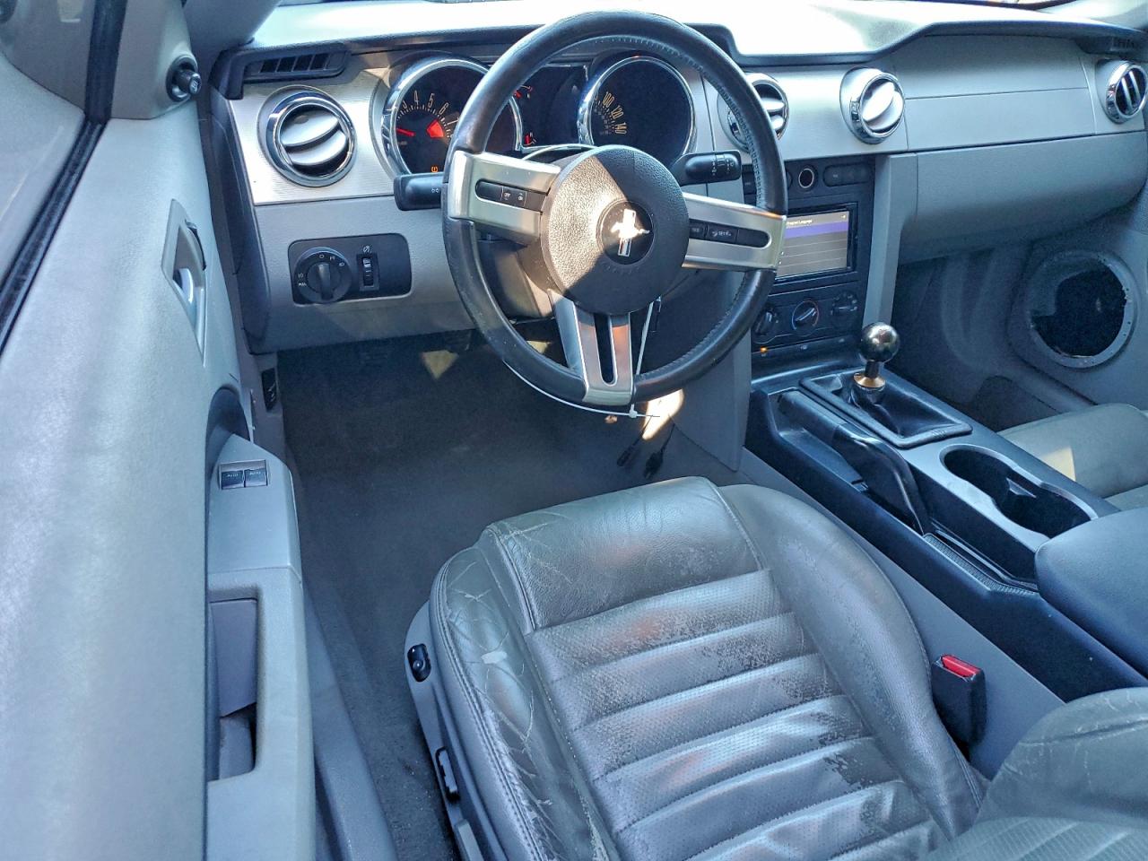 Ford Mustang Gt Image 4