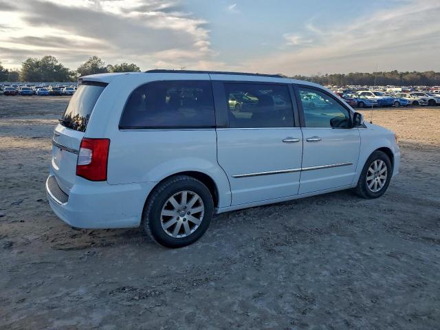 Chrysler Minivan Touring Image 3