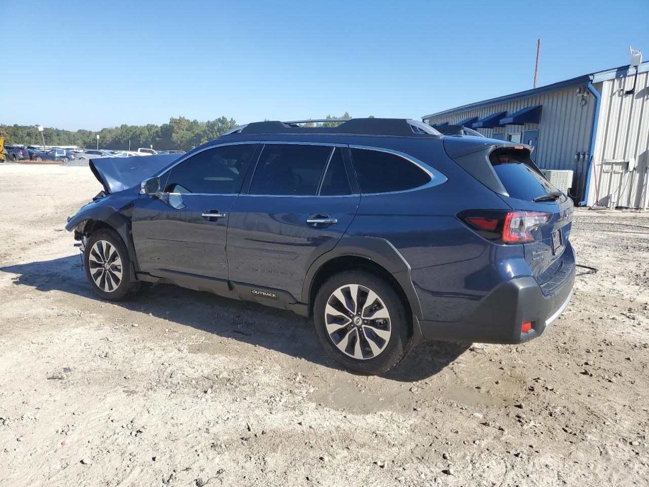 Subaru Outback Touring Image 3