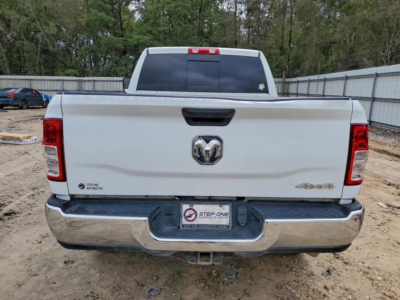 Ram 2500 Tradesman Image 7