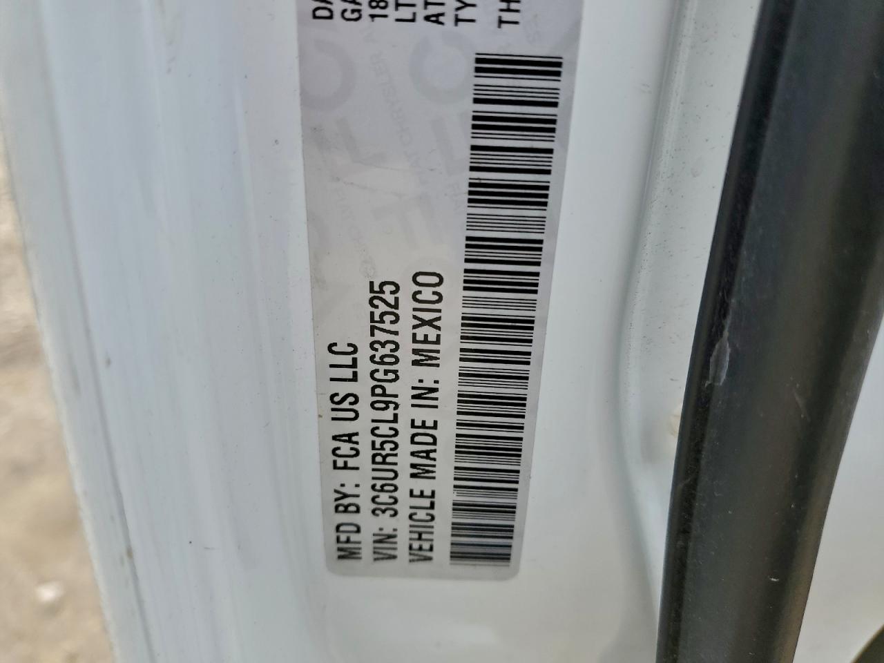 Ram 2500 Tradesman Image 12