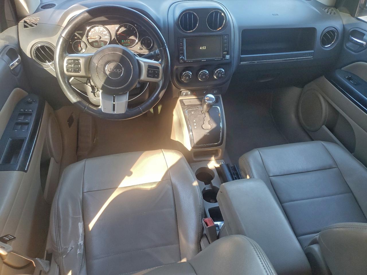 Jeep Compass Limited Image 13