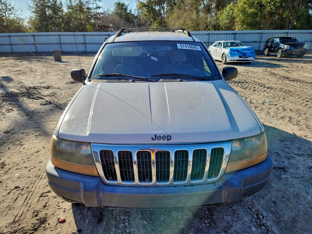 Jeep Grand Cherokee Laredo Image 13