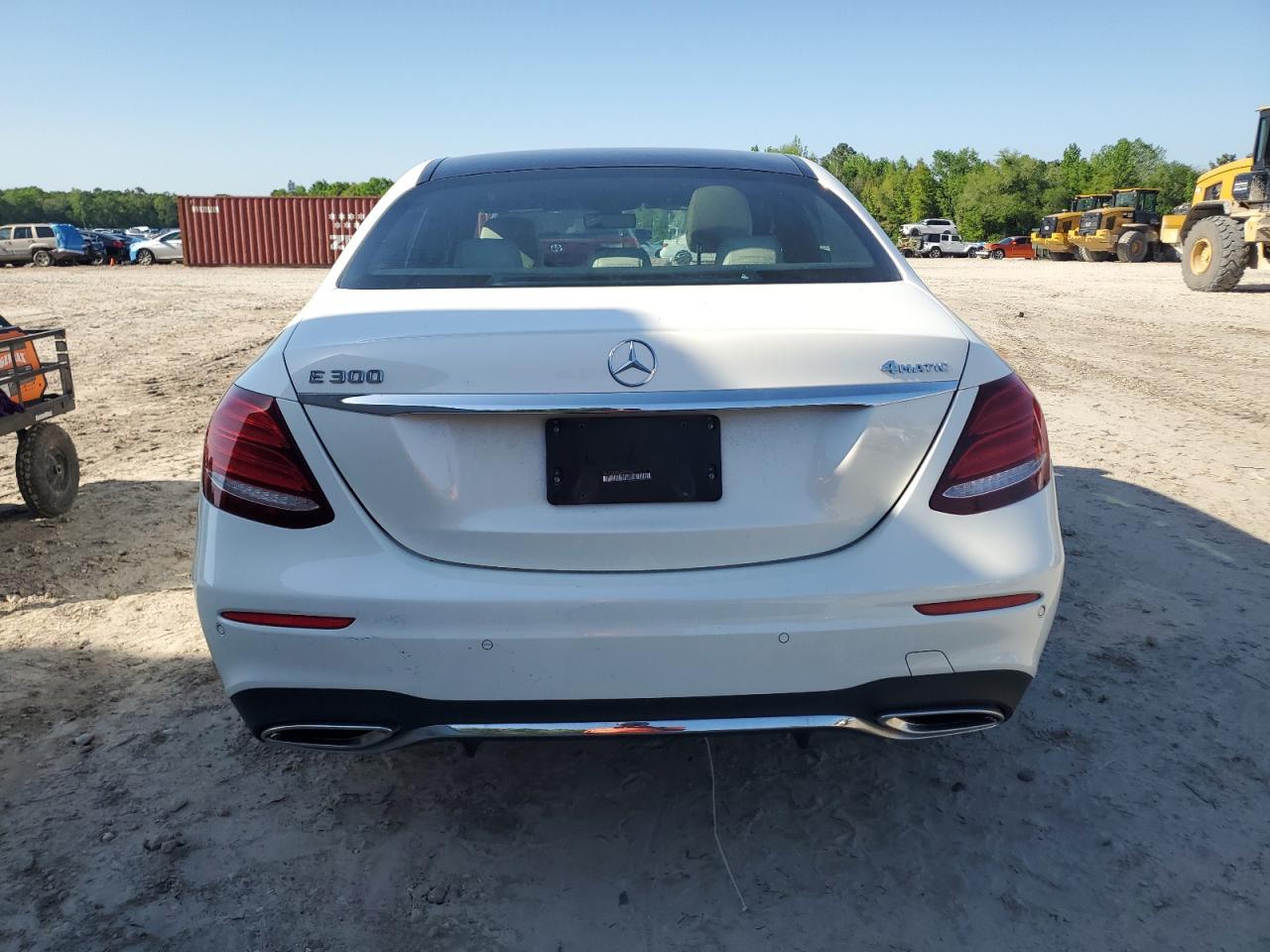 Mercedes-Benz E-Class 300 4matic Image 12