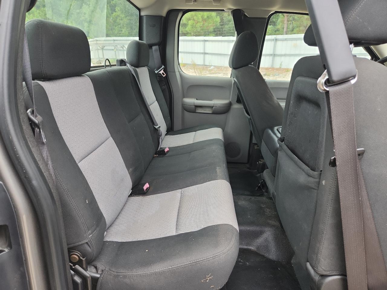 GMC Sierra C1500 Image 7