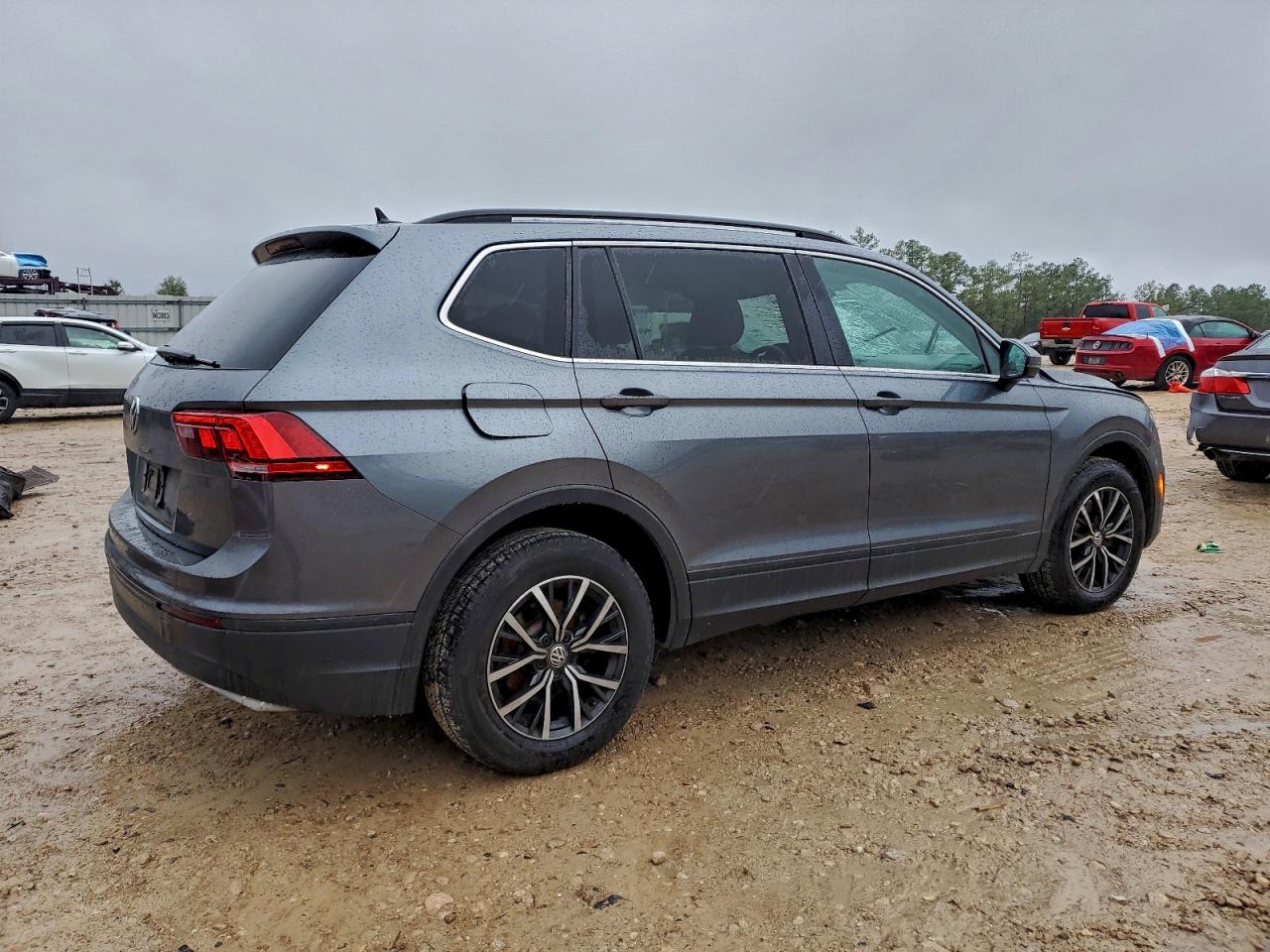 Volkswagen Tiguan Se Image 5