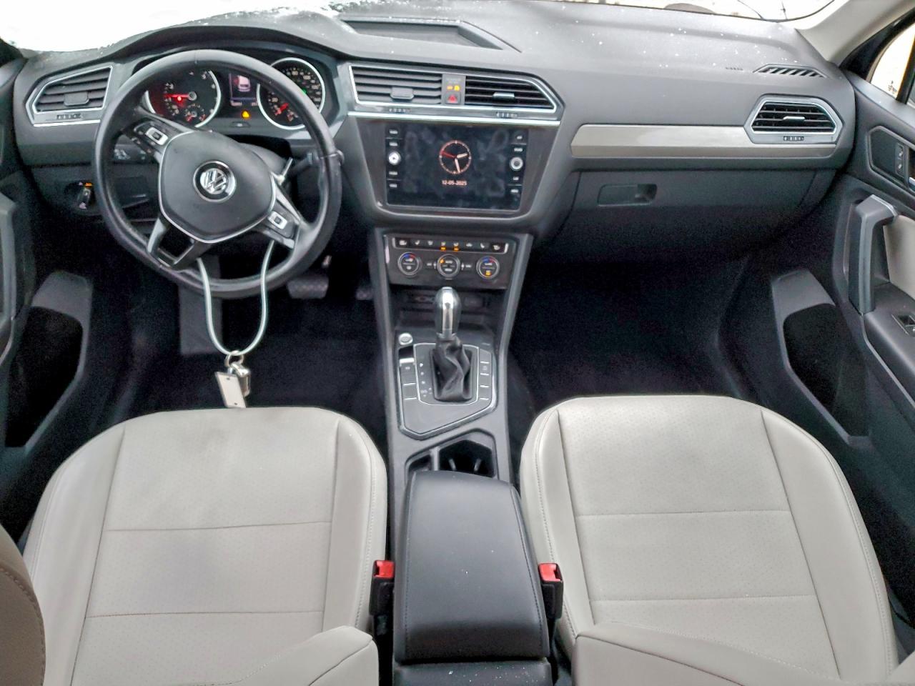 Volkswagen Tiguan Se Image 9