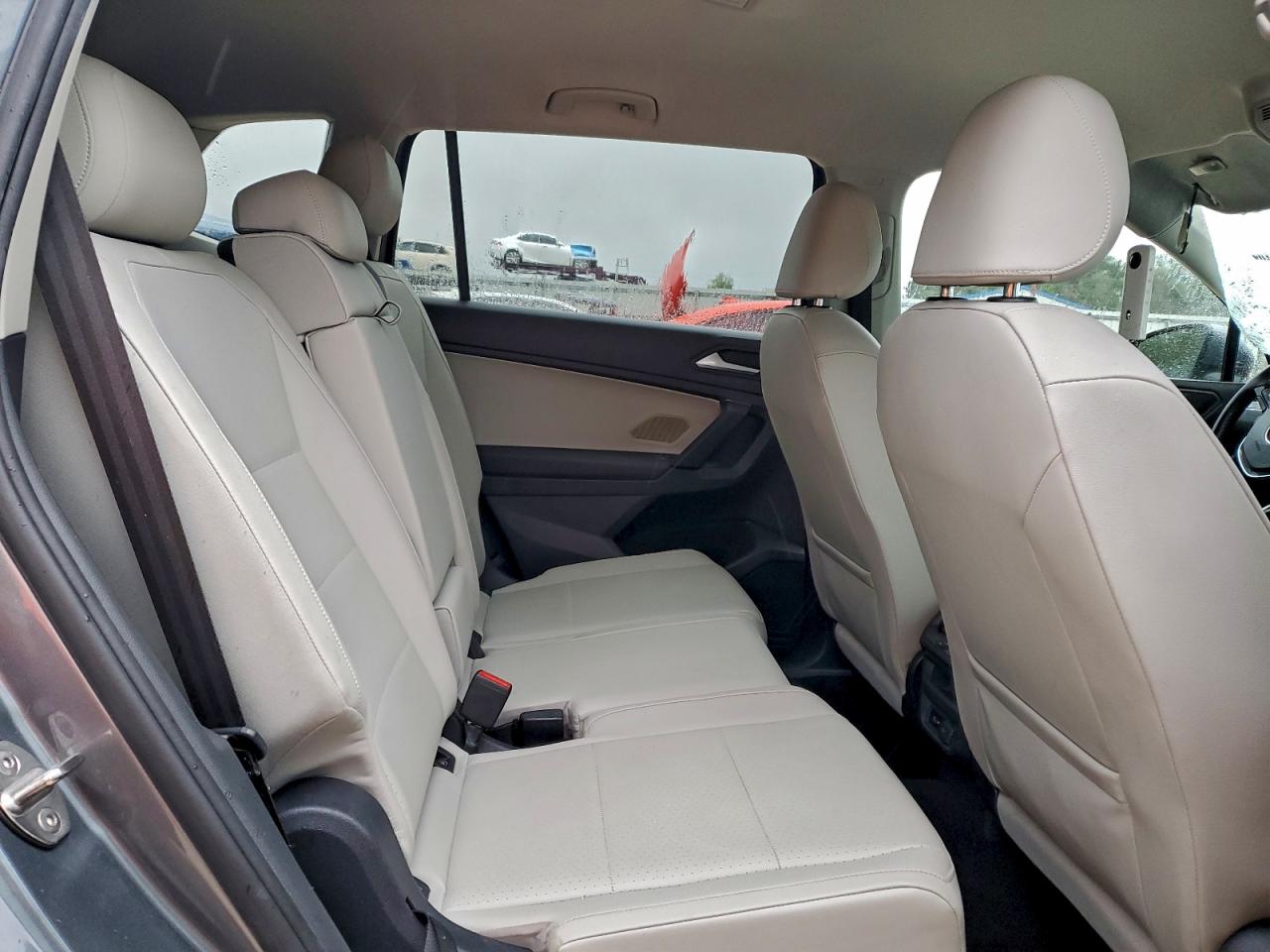 Volkswagen Tiguan Se Image 6