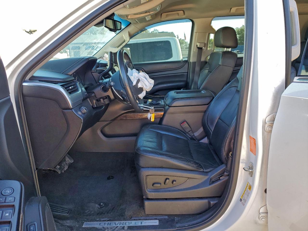 Chevrolet Tahoe C1500 Lt Image 2